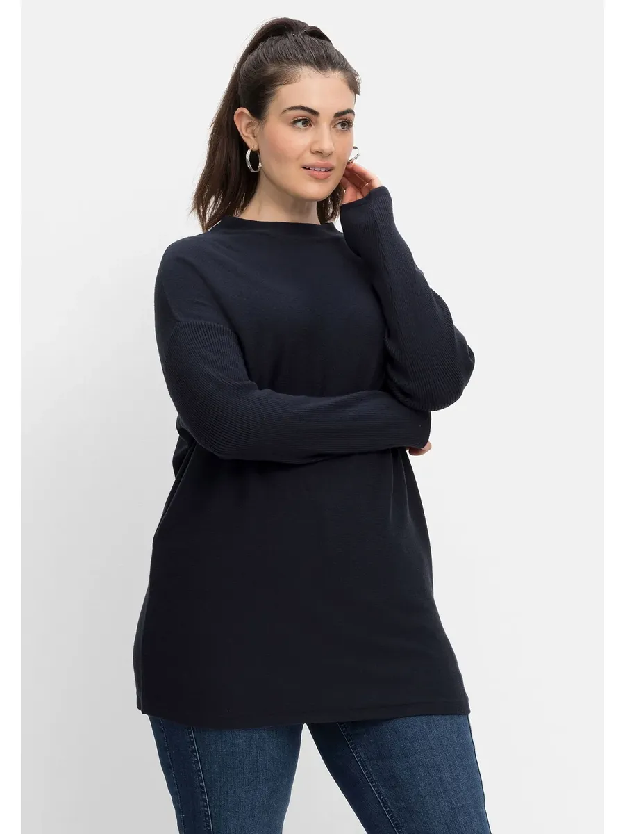 

Вязаный свитер Sheego "больших размеров", с воротником стойкой, в пушистом качестве, синий