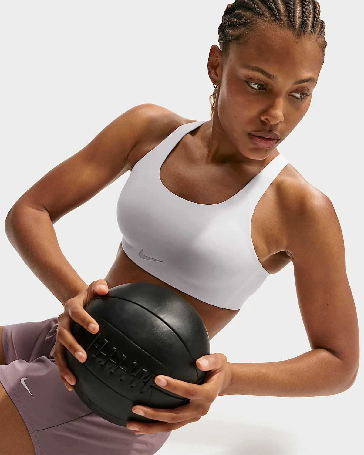 Женский спортивный бюстгальтер Nike Rival с высокой поддержкой и поролоном, White/Particle Beige — фото 3