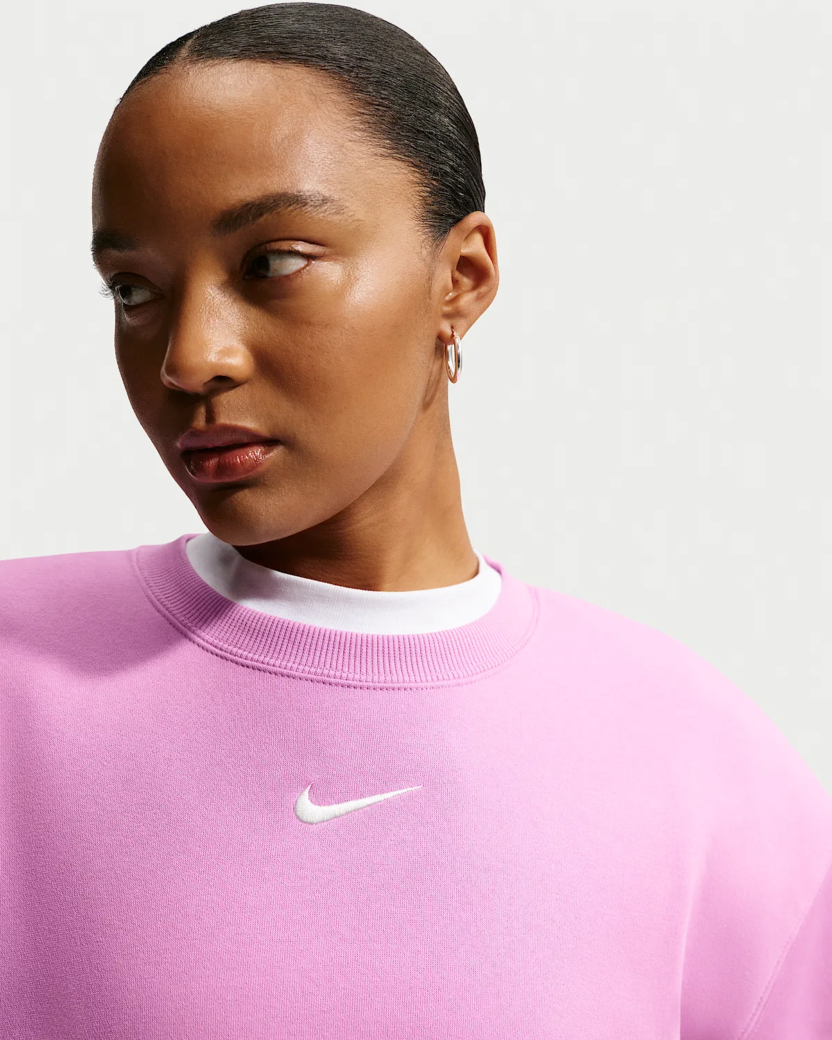 Женский оверсайз свитшот с круглым вырезом Nike Sportswear Phoenix Fleece, Light Magenta/Sail — фото 3