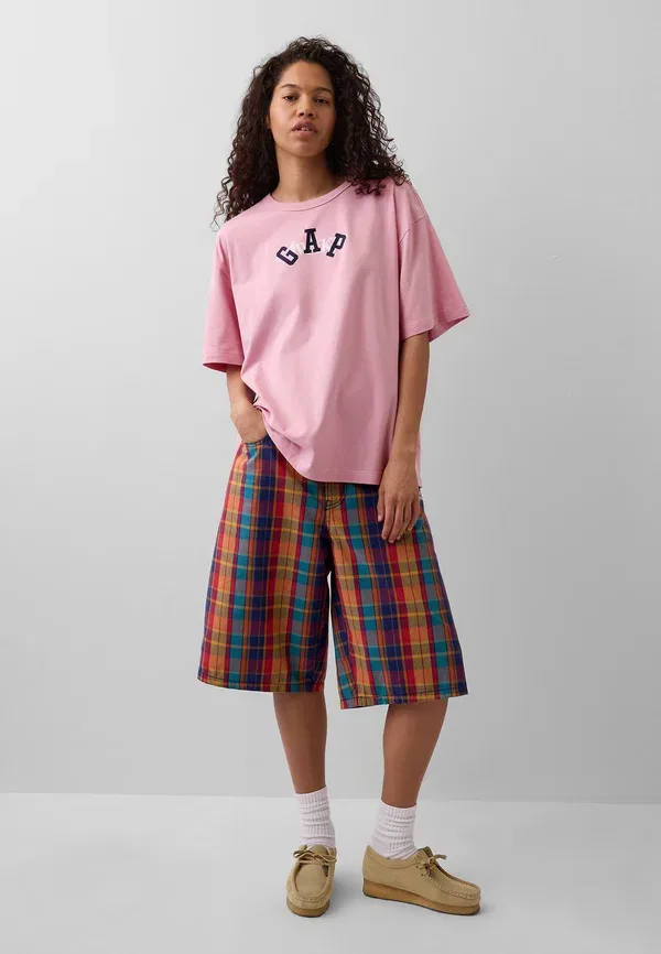 Футболка Awake ny boxy tee print t-shirt Gap, новый розовый кристалл — фото 4