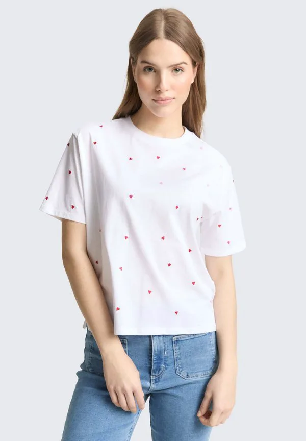 

Футболка свободного кроя с вышитым принтом Tom Tailor Denim, White/Red Heart Embroidery, Белый, Футболка свободного кроя с вышитым принтом Tom Tailor Denim, White/Red Heart Embroidery