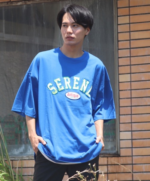 

Футболка оверсайз с блестящей нашивкой Bling Leads, синяя