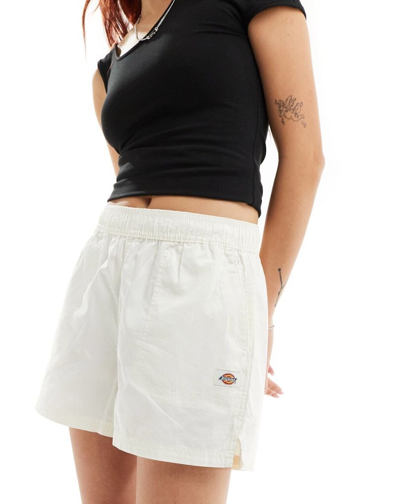 

Белоснежные шорты Dickies Vale
