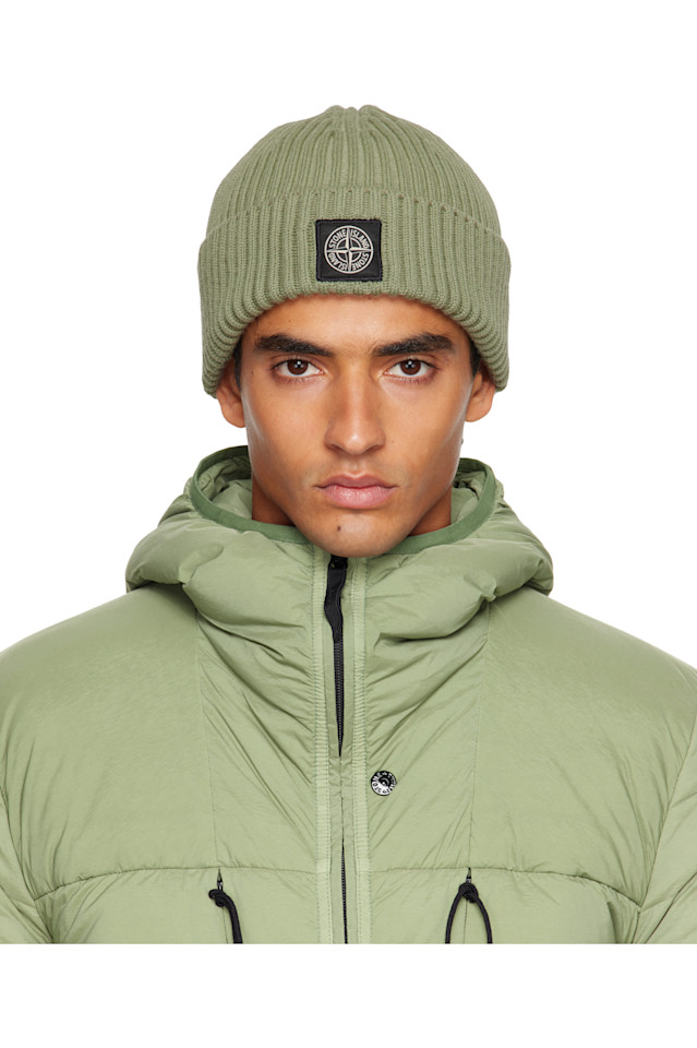 

Stone Island Зеленая шапка-бини n100002 с полной ребристой отделкой