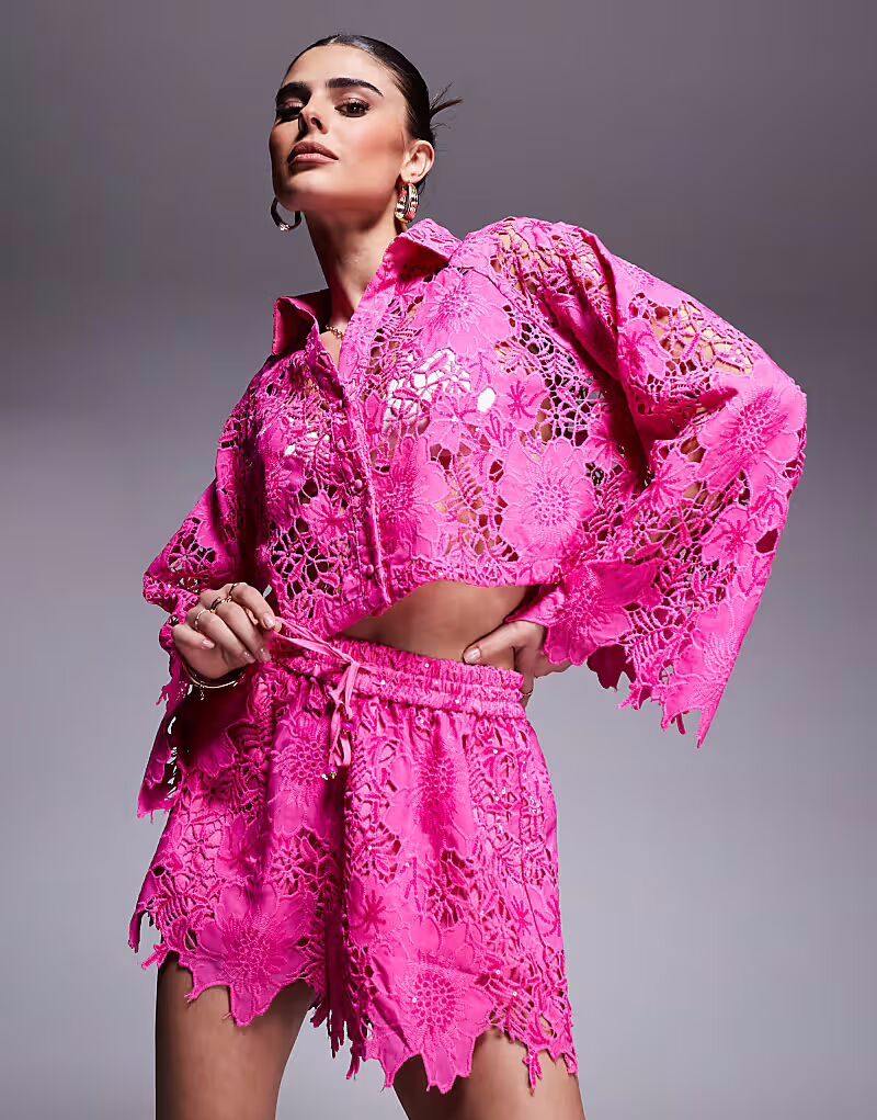 

Ажурные шорты River Island розового цвета с пайетками, коорд