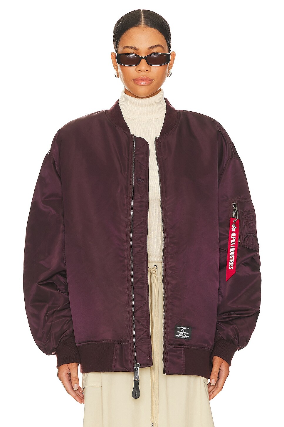 

Куртка ALPHA INDUSTRIES MA-1 Flight, цвет Berry