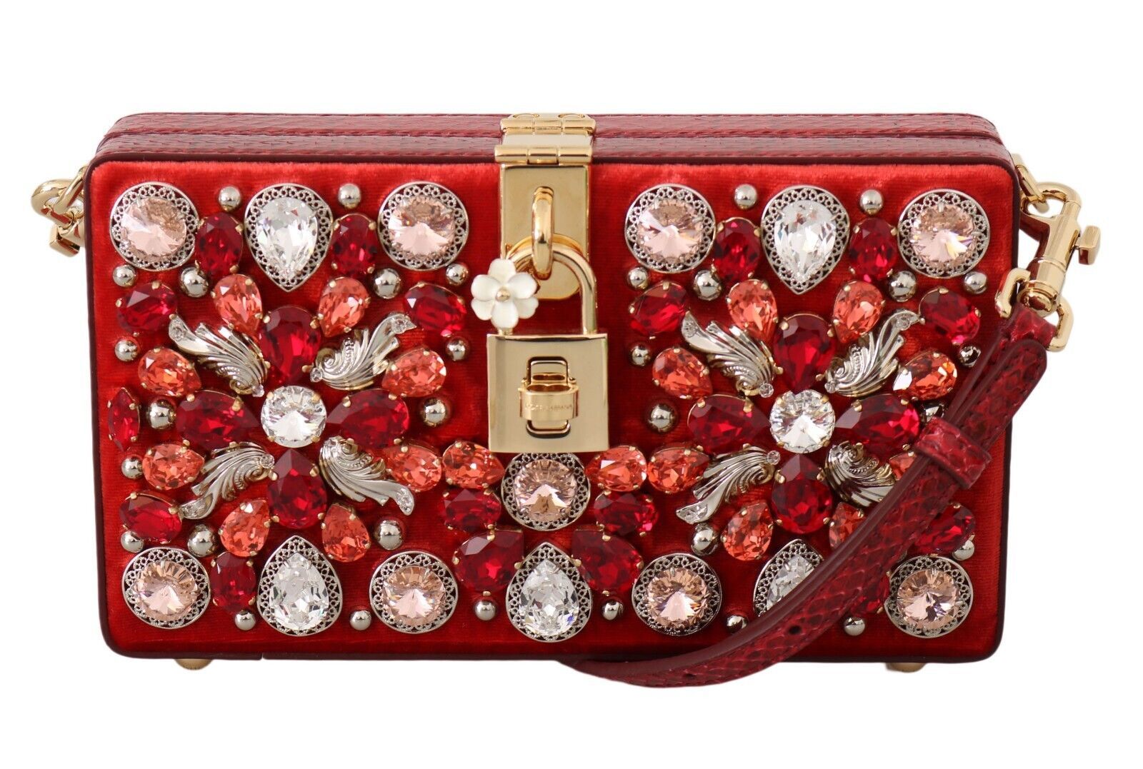 

Шикарный клатч-коробка из красного шелка с золотыми деталями Dolce & Gabbana