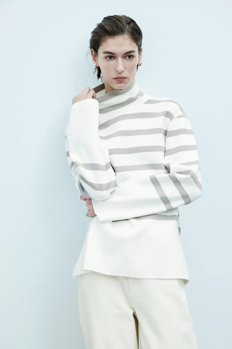 

Свитер с высоким воротом H&M, белый