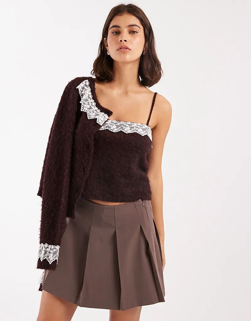 

Трикотажный топ Miss Selfridge с кружевной отделкой, сливовый