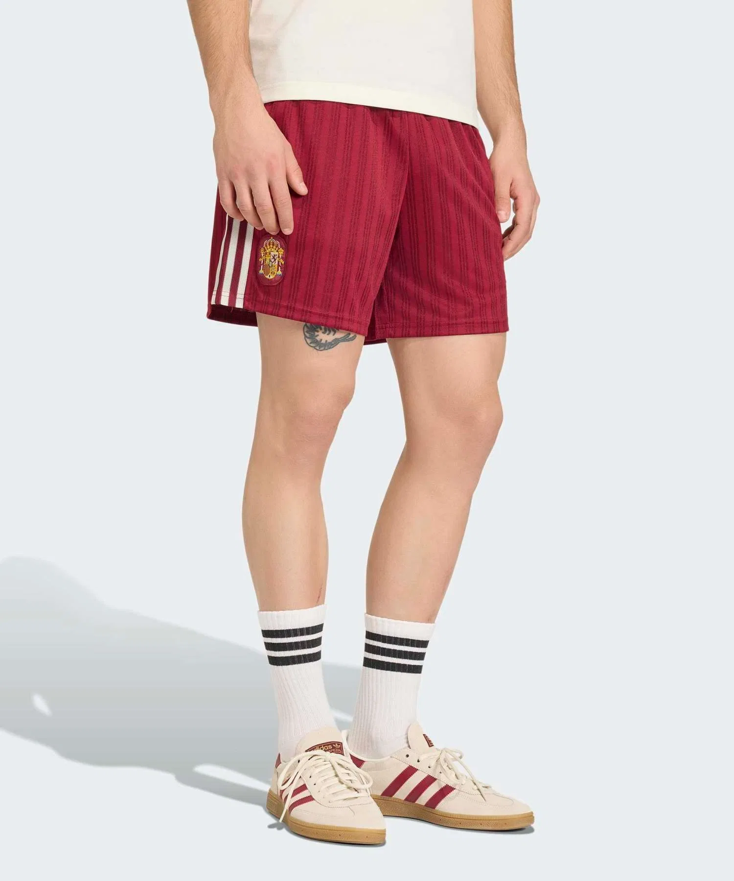 Мужские шорты adidas Originals из полиэстера красные