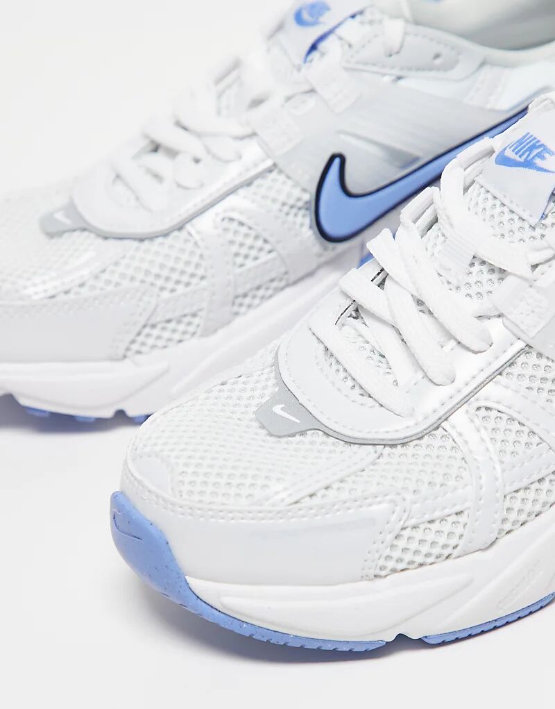 Кроссовки унисекс V2K Run белого и синего цвета Nike — фото 3