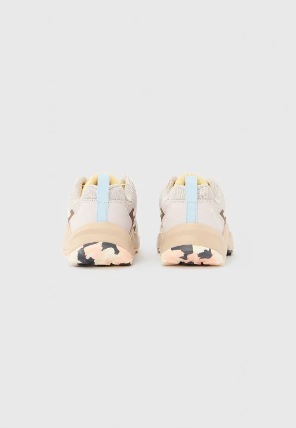 Походные ботинки ax4s с быстрой шнуровкой, унисекс Adidas Terrex, Ice Purple/Off-White/Ice Tangerine — фото 3