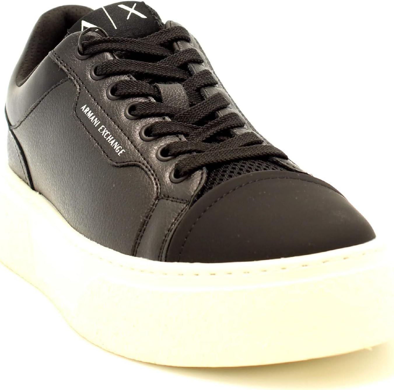 Кроссовки Armani Exchange Mens Lion Classic, черный — фото 2
