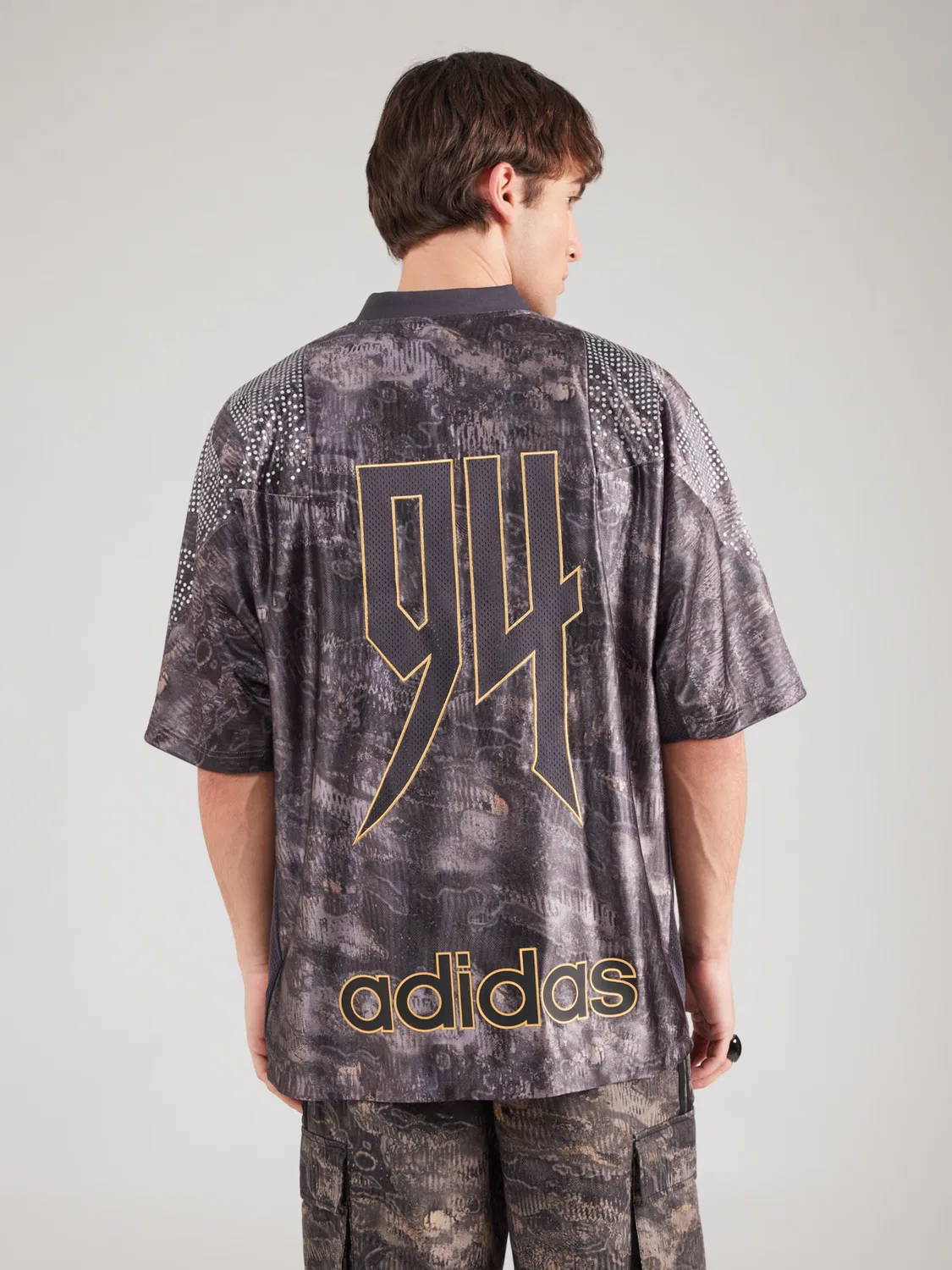 Футболка Adidas Originals Adilenium Saison 5 EQT серого цвета — фото 2