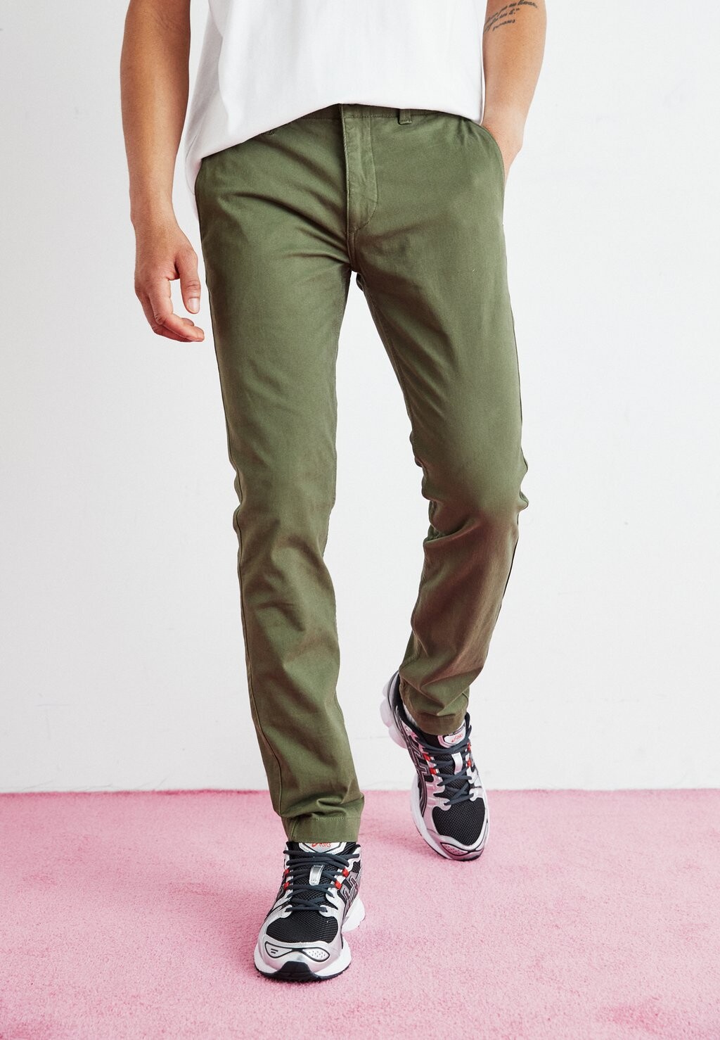 

Чиносы Smart Flex California DOCKERS, цвет army green