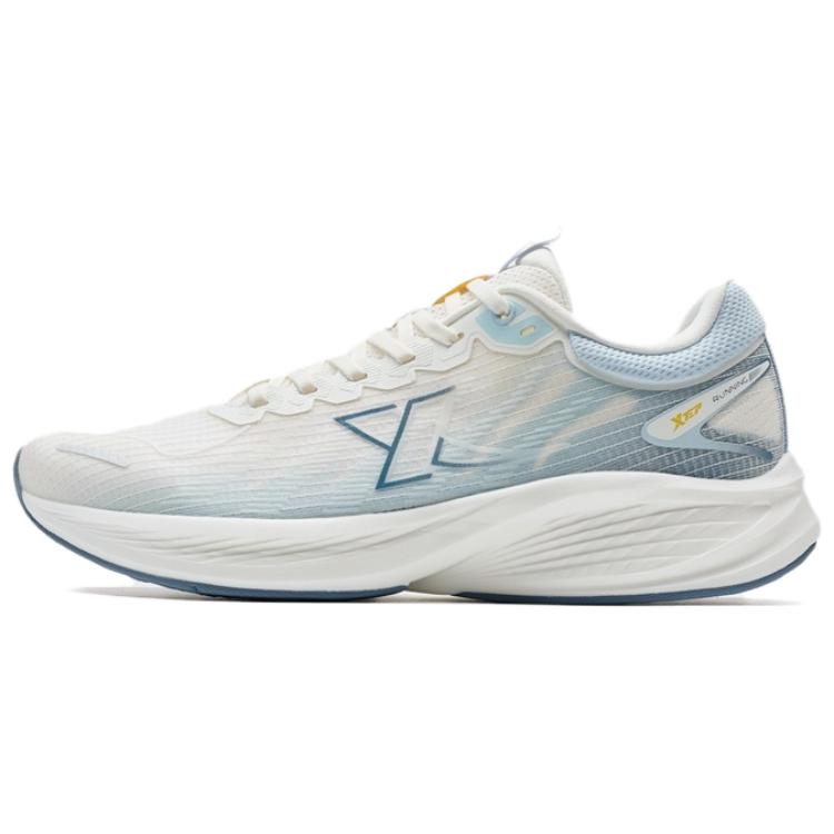 

Амортизирующие беговые кроссовки с низким голенищем мужские бело-синие XTEP