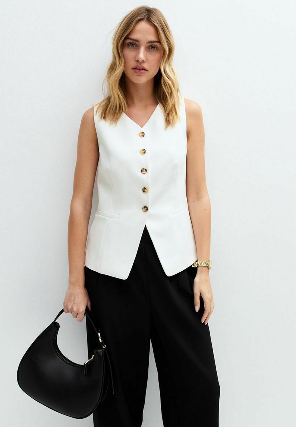 

Жилет V-NECK BUTTON FRONT New Look, молочный
