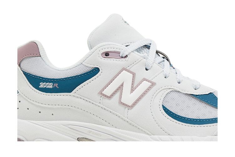 Кроссовки New Balance 2002R Big Kid Quartz Grey Ice Wine, серый — фото 2