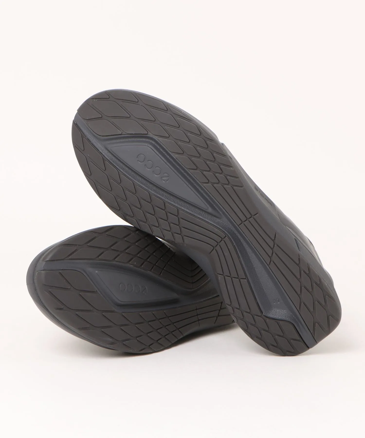 Мужские кроссовки ECCO BIOM 2.2 slip-on серые — фото 3