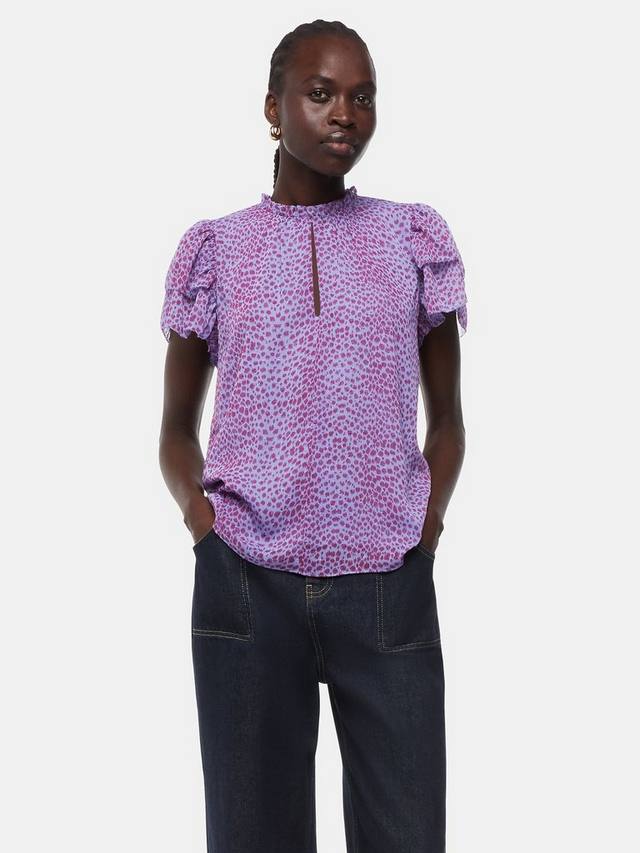 

Топ с оборкой на рукаве с рисунком гепарда Whistles, цвет Purple/Multi
