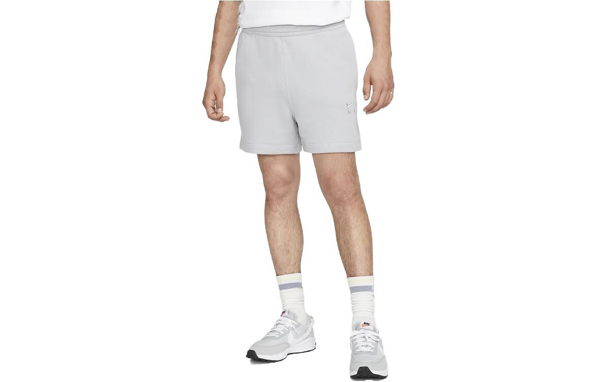 

Повседневные шорты мужские серые Nike, серый