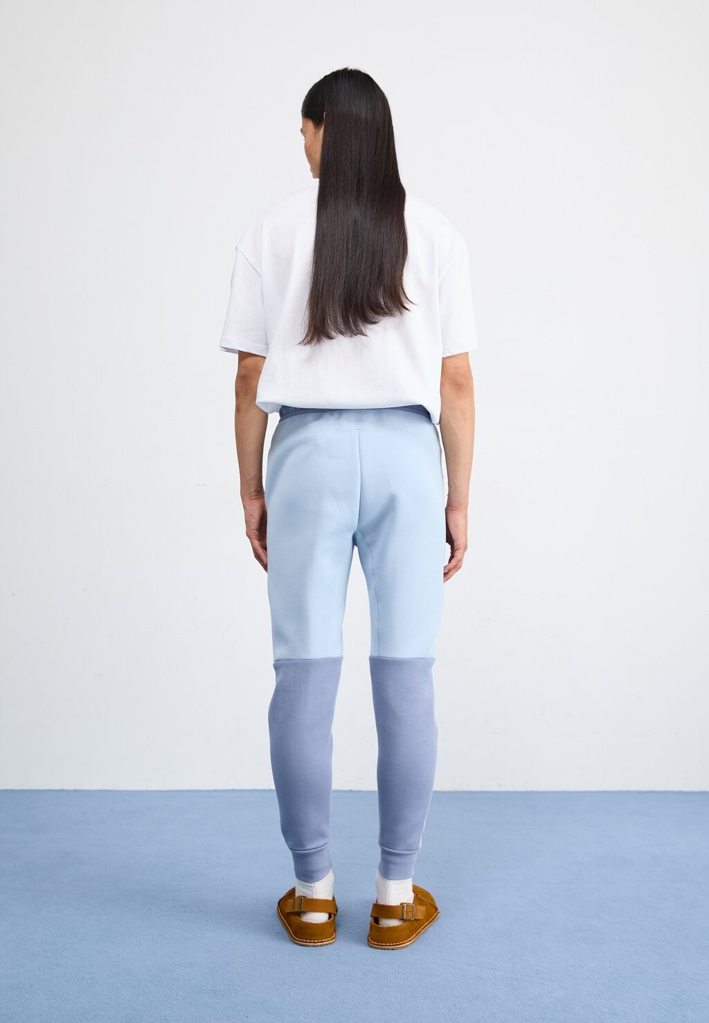 

Спортивные штаны Tech Fleece Jogger Nike, светло-синий/пепельно-белый