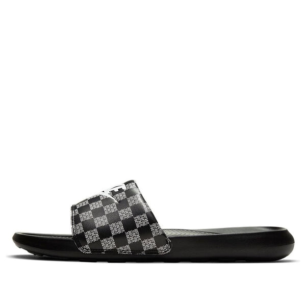 

Тапочки victori one printed slide 'just do it checker' Nike, черный