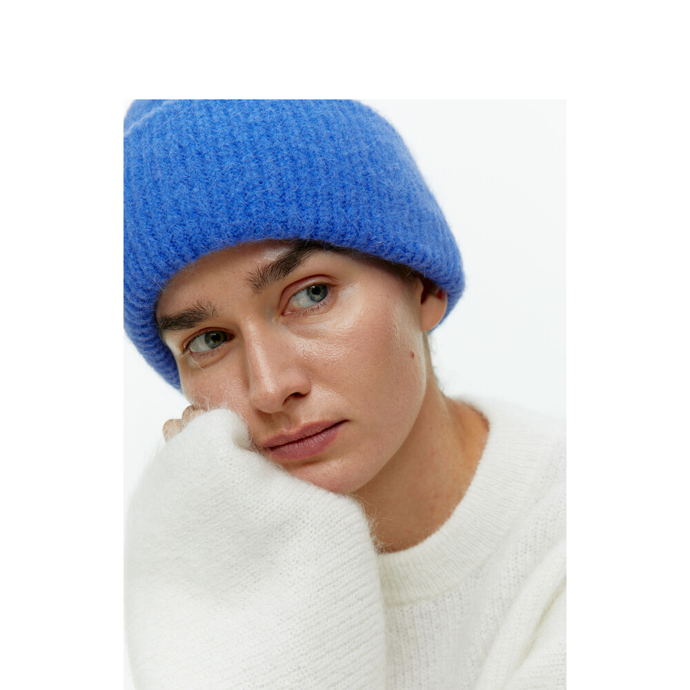 

Шапка женская Arket, темно-синий