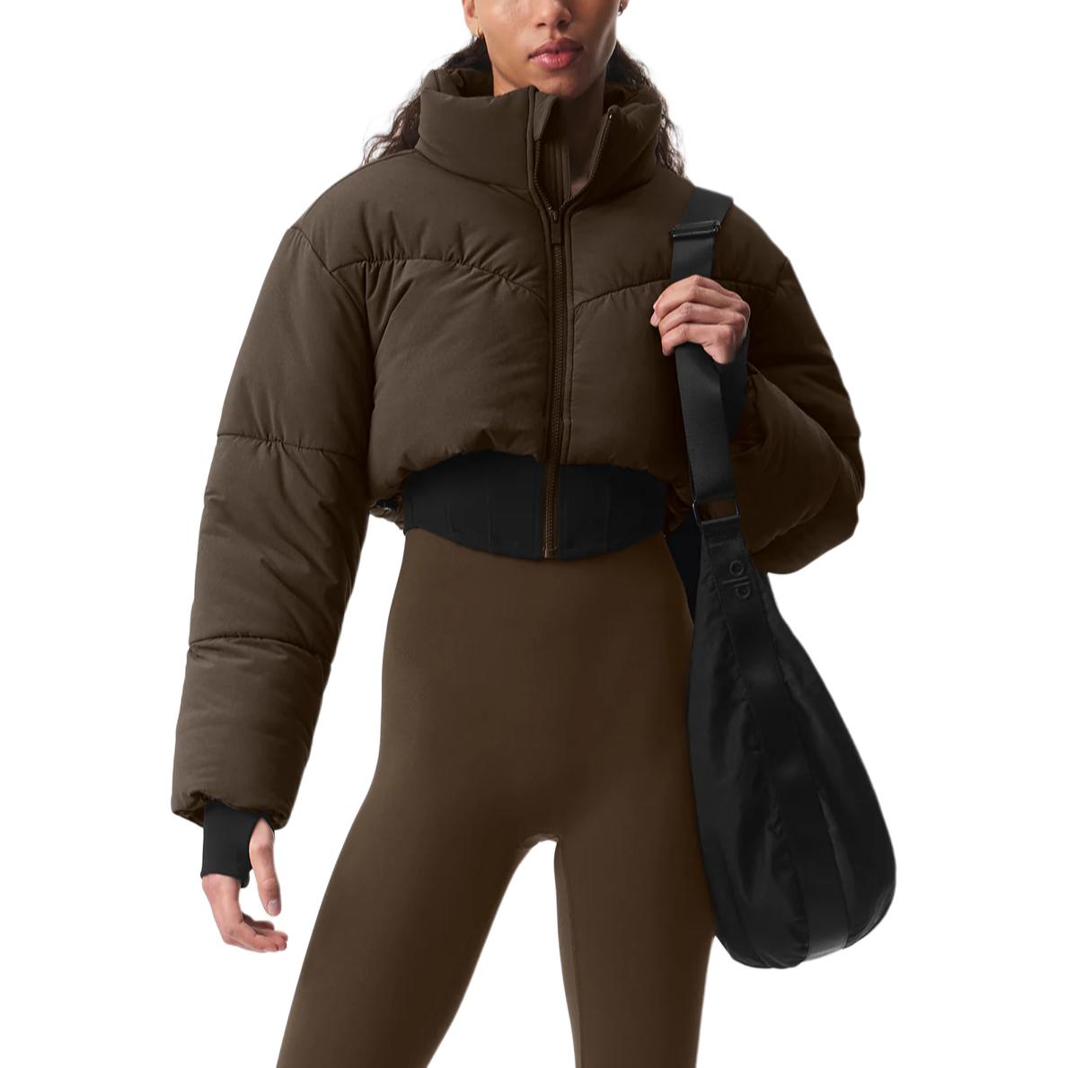 

Куртки и пальто женские Alo Yoga, темно-coffee/espresso