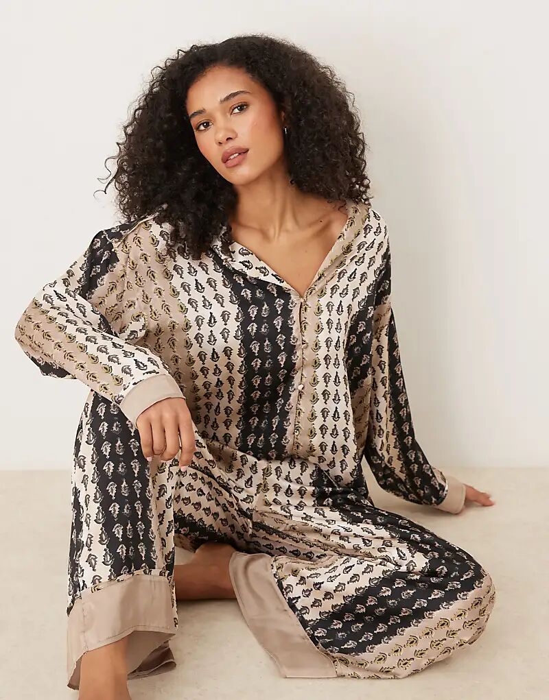 

Сатиновый пижамный комплект Free People Dreamy Days в нейтральном цвете