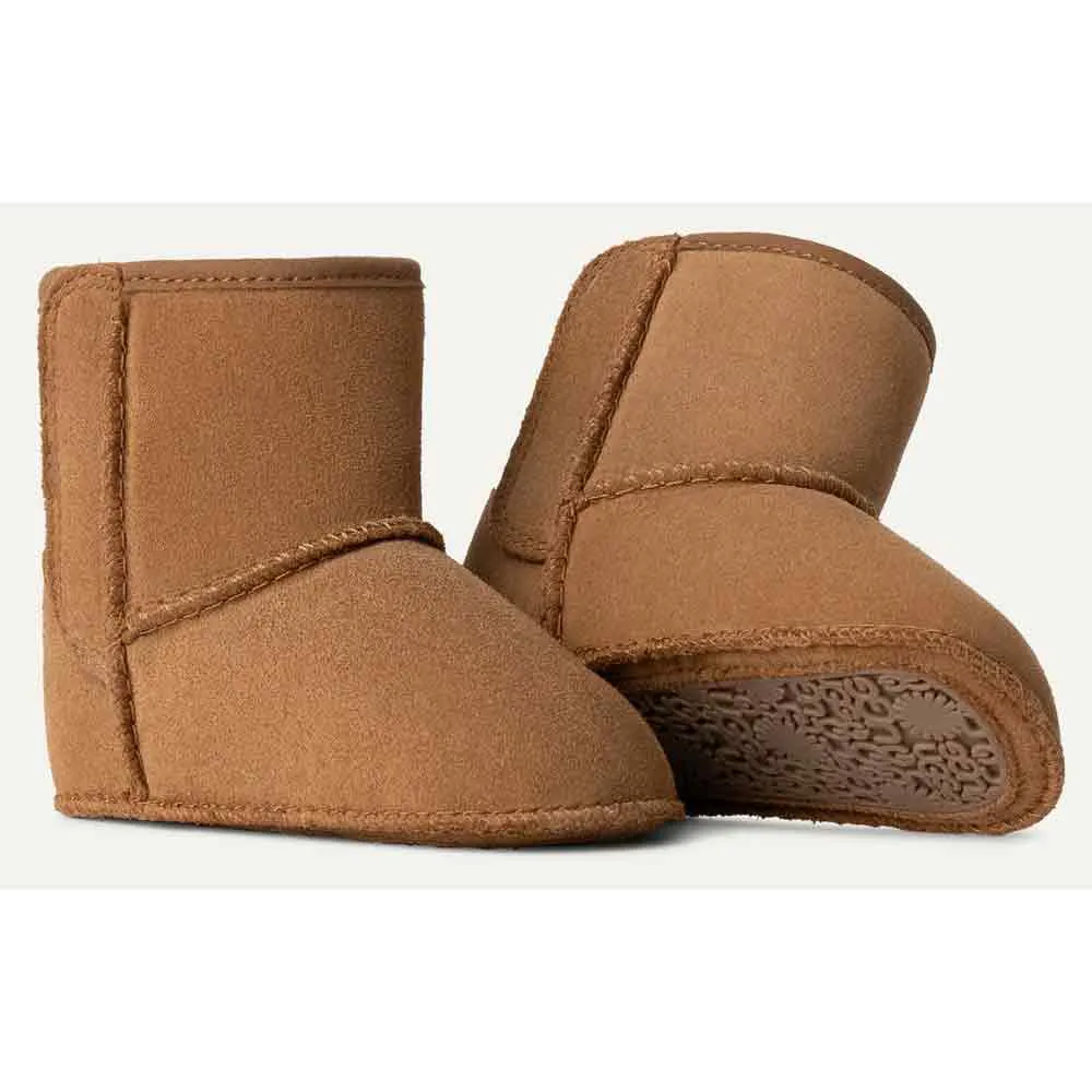 Детские ботинки Ugg Kids Classic and Lovely замшевые, коричневый — фото 4
