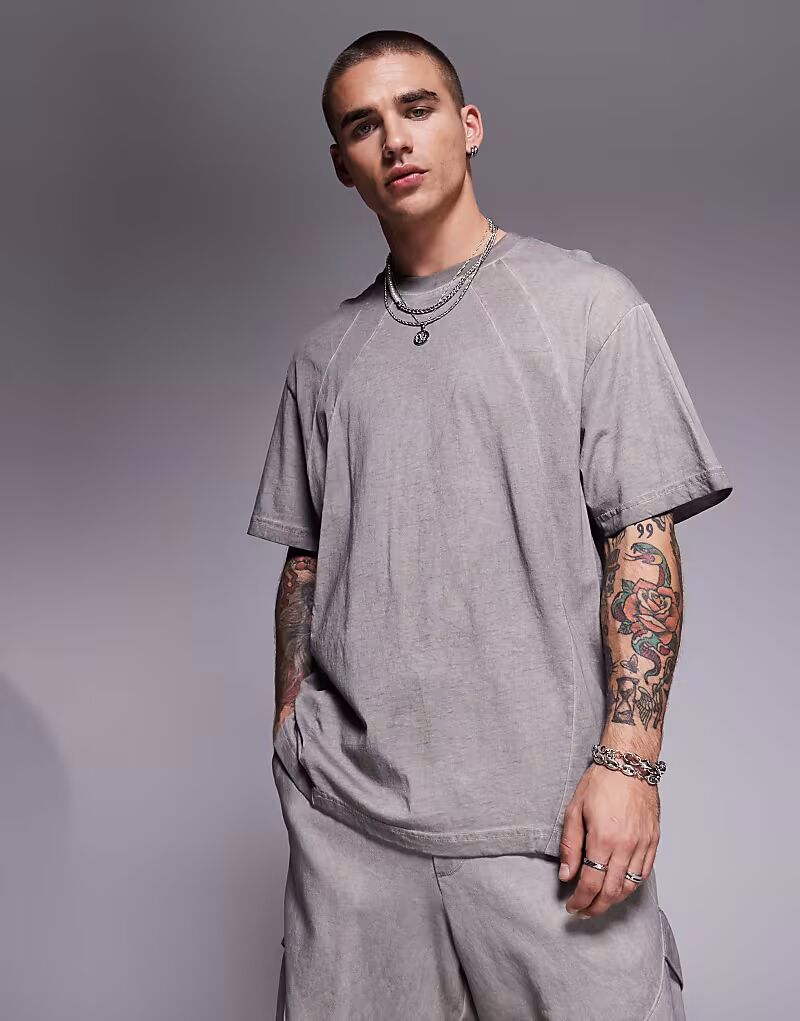 

Футболка Bershka серого цвета с ношеными деталями, коорд