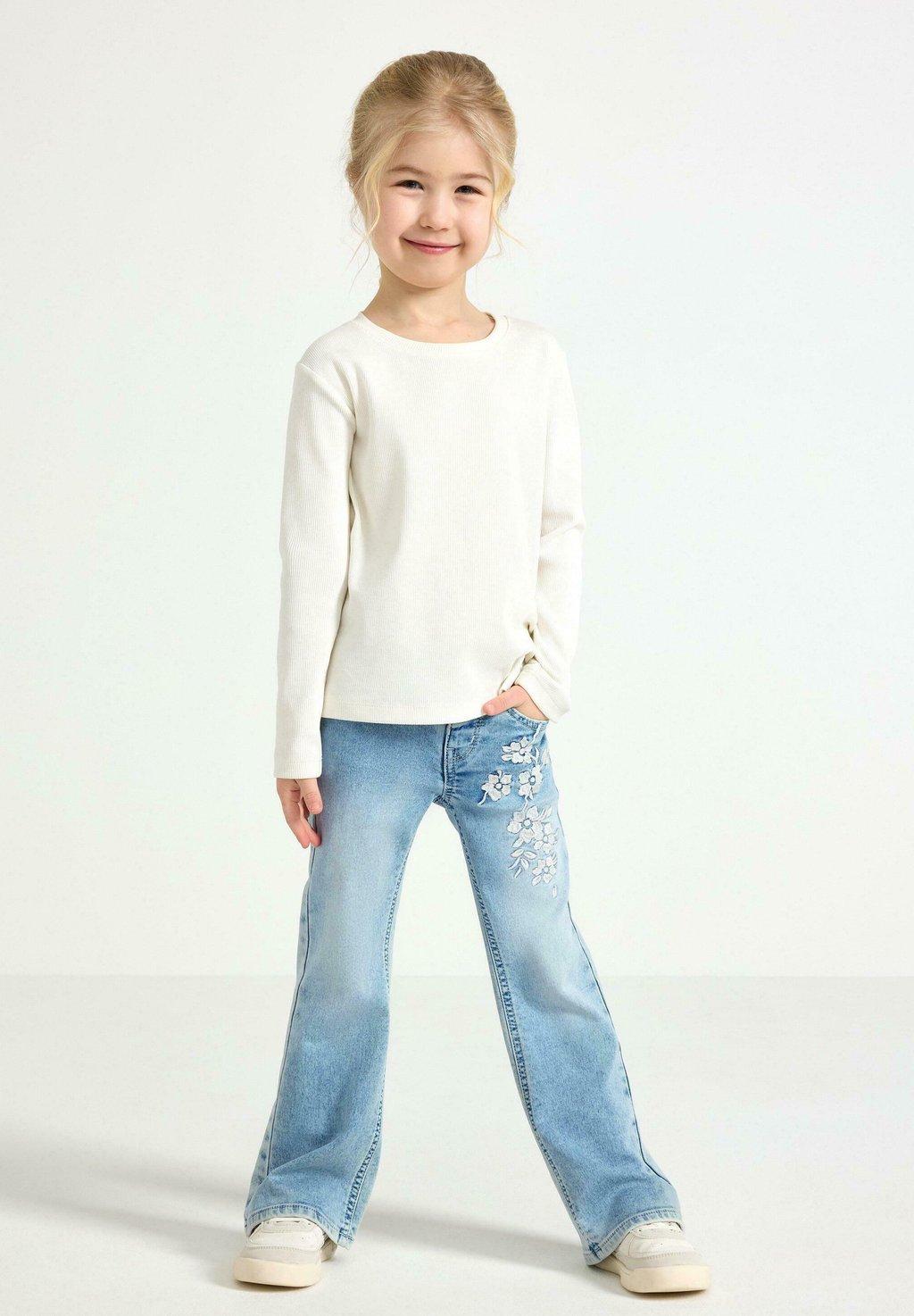 

Расклешенные джинсы Lindex, цвет Light Denim