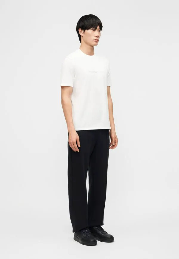 Простая футболка Emporio Armani, Off-White — фото 4