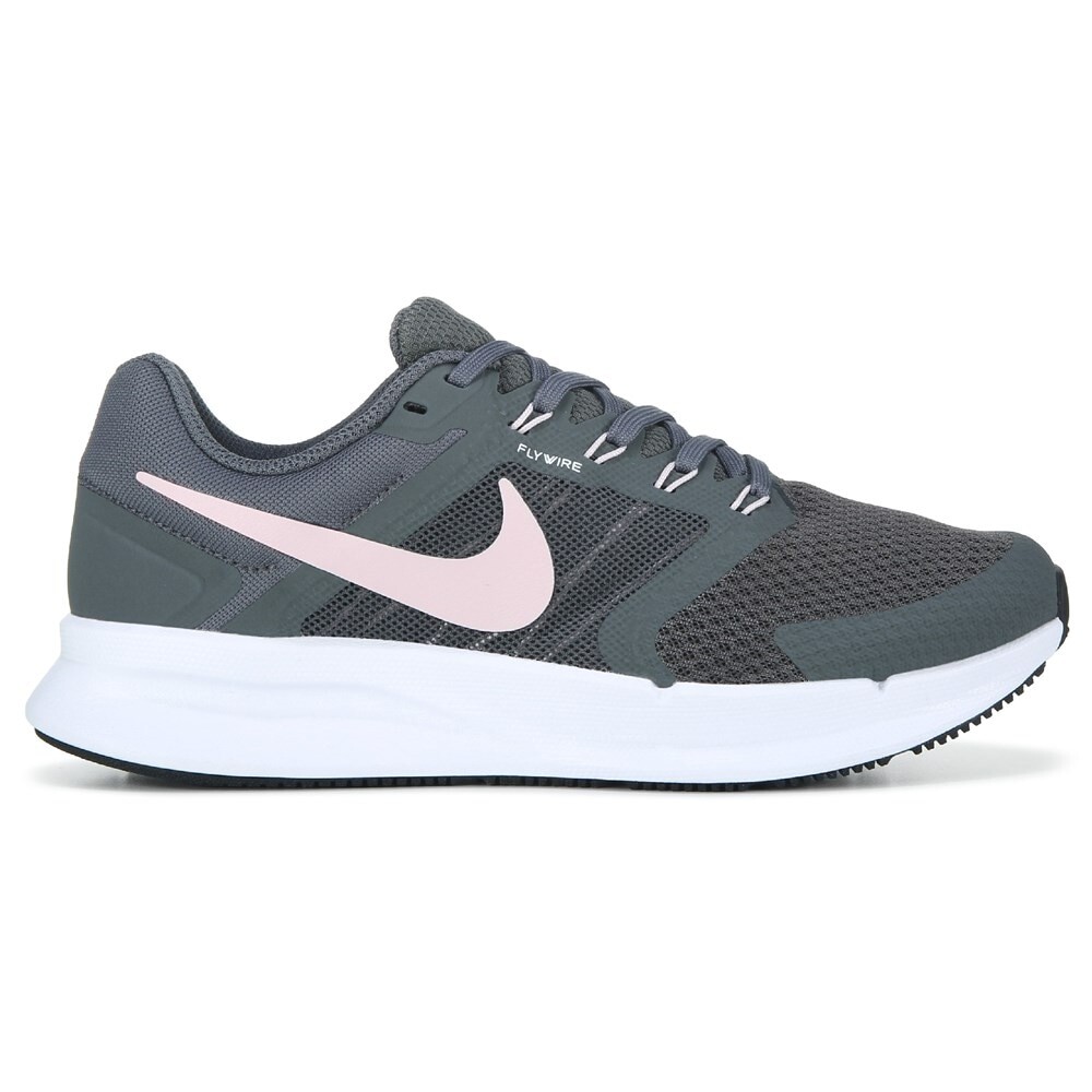 Женские беговые кроссовки Run Swift 3 среднего/широкого размера Nike, серый — фото 2