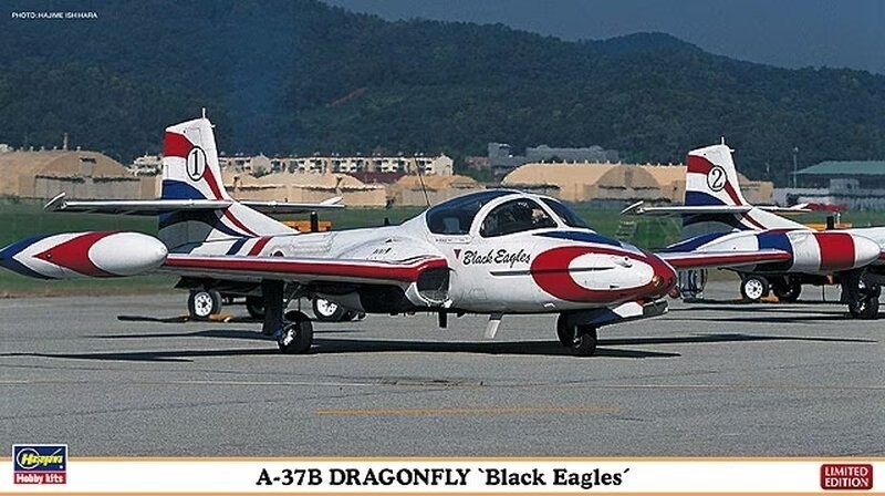 

Hasegawa 02072 A-37B Black Eagles 1/72