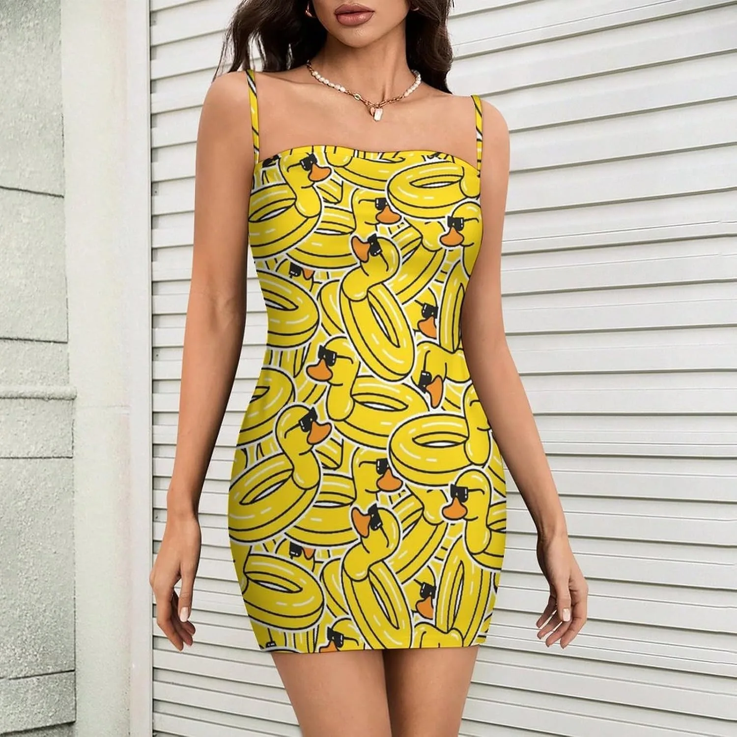Generic Платье-футляр Yellow Rubber Ducks and Lotuses, женское, без рукавов, с открытой спиной, повседневное — фото 2