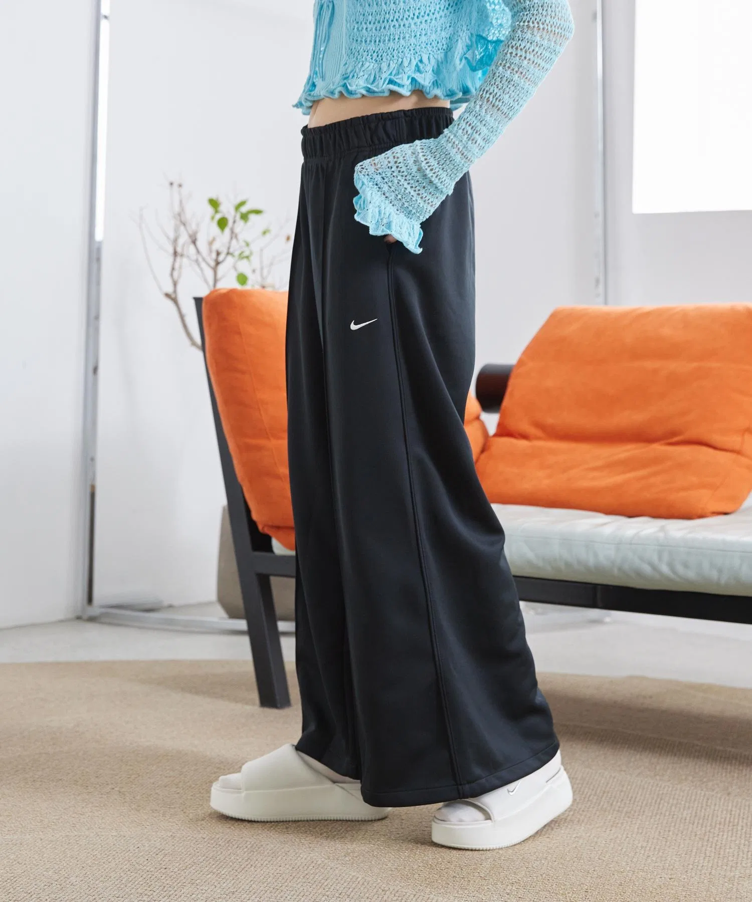 Женские спортивные брюки широкие NIKE Mid-Rise чёрные