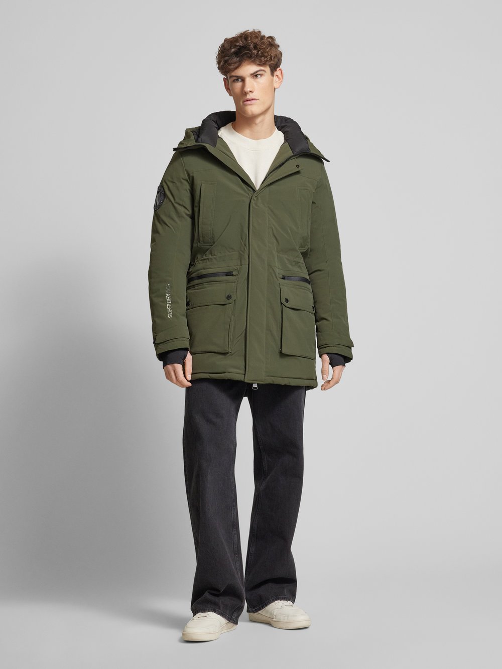 

Куртка с капюшоном Superdry, хаки