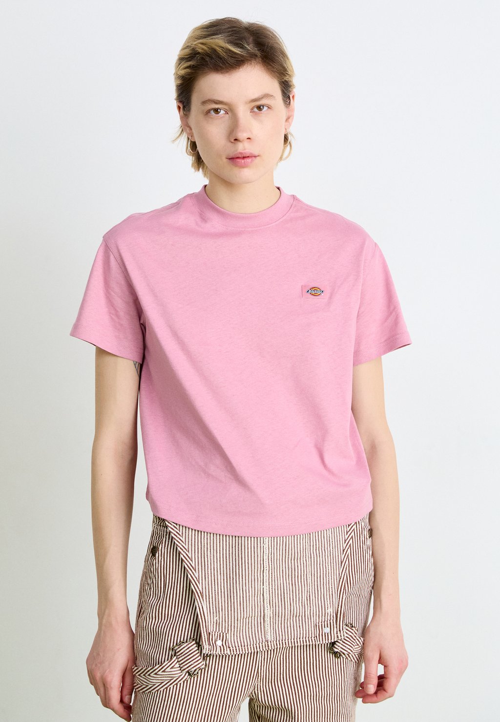

Базовая футболка OAKPORT BOXY TEE Dickies, фиолетовый