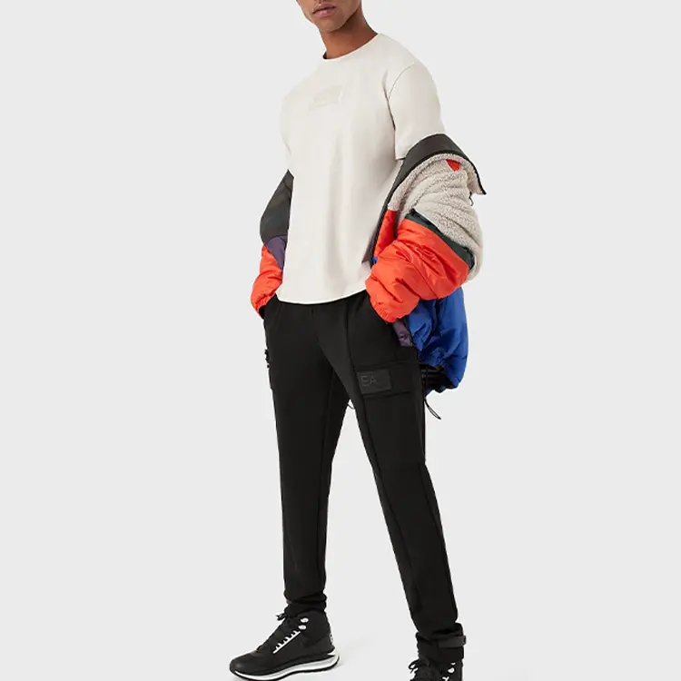 EMPORIO ARMANI Футболка мужская экрю — фото 4