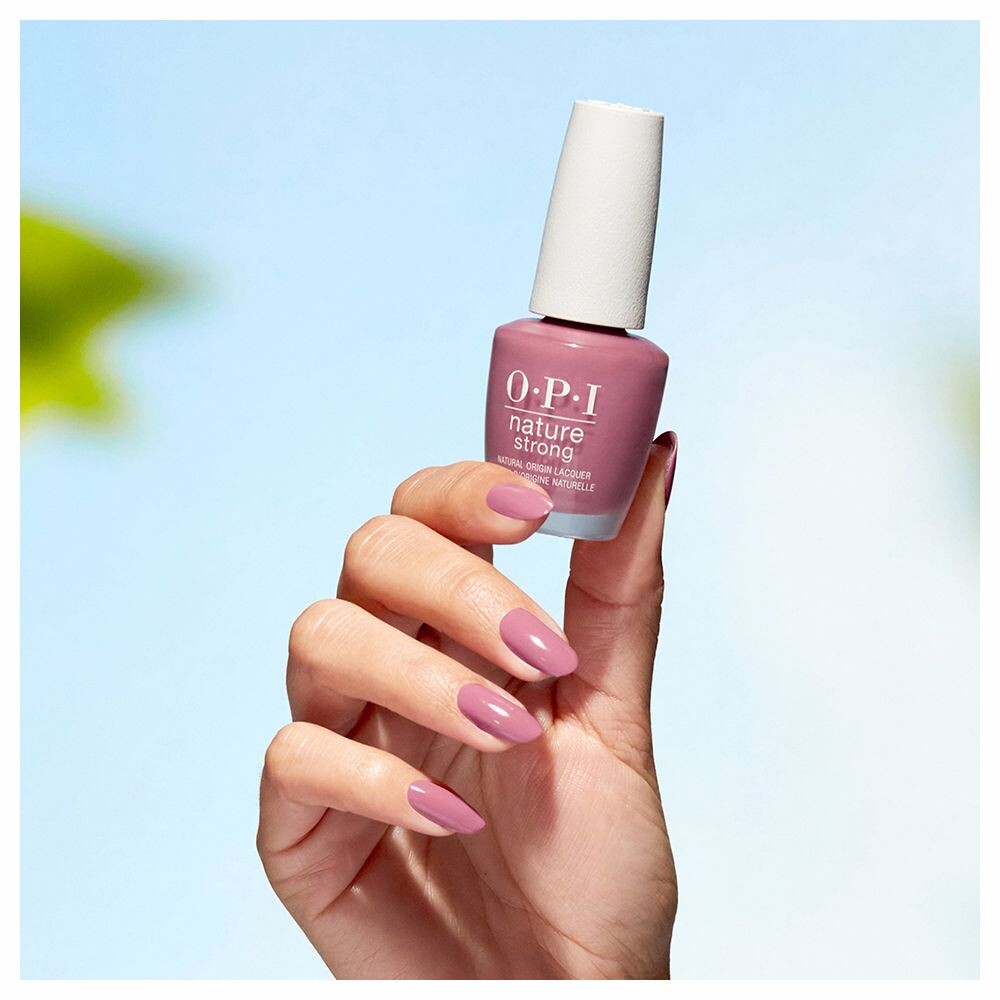 Лак для ногтей Nature strong nail lacquer Opi, 15 мл, Simply Radishing — фото 2