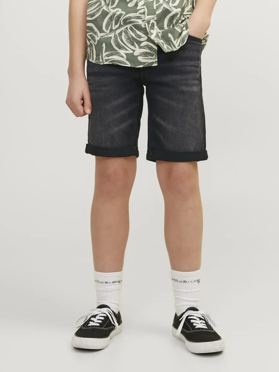 

Шорты-бермуды для подростков Jack & Jones "JJIRICK JJORIGINAL SHORTS MF 2350 SN JNR", с отворотом по низу Jack & Jones Junior, черный