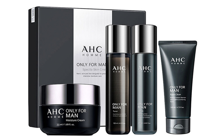

AHC мужской увлажняющий набор для ухода за кожей: увлажнение, контроль жирности, освежающее очищение, комплект из 4 предметов A.H.C