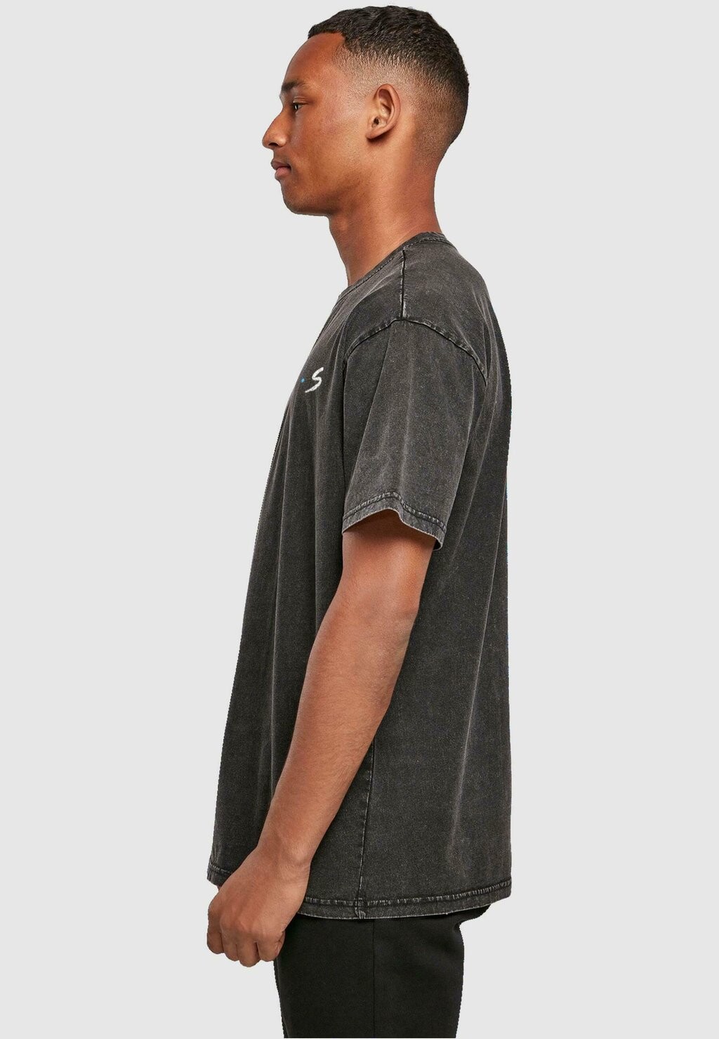

Футболка с принтом FRIENDS LOGO ACID WASHED ABSOLUTE CULT, черный