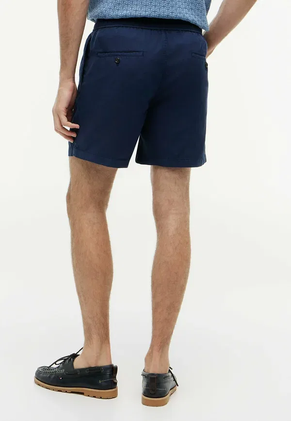 Шорты Tommy Hilfiger Dover washed 6" inseam shorts, угольно-синий — фото 3
