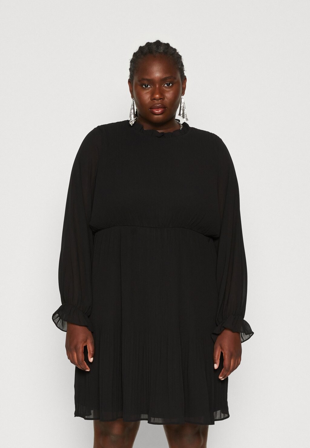 

Элегантное платье Viplisse High Neck Dress EVOKED VILA, черный