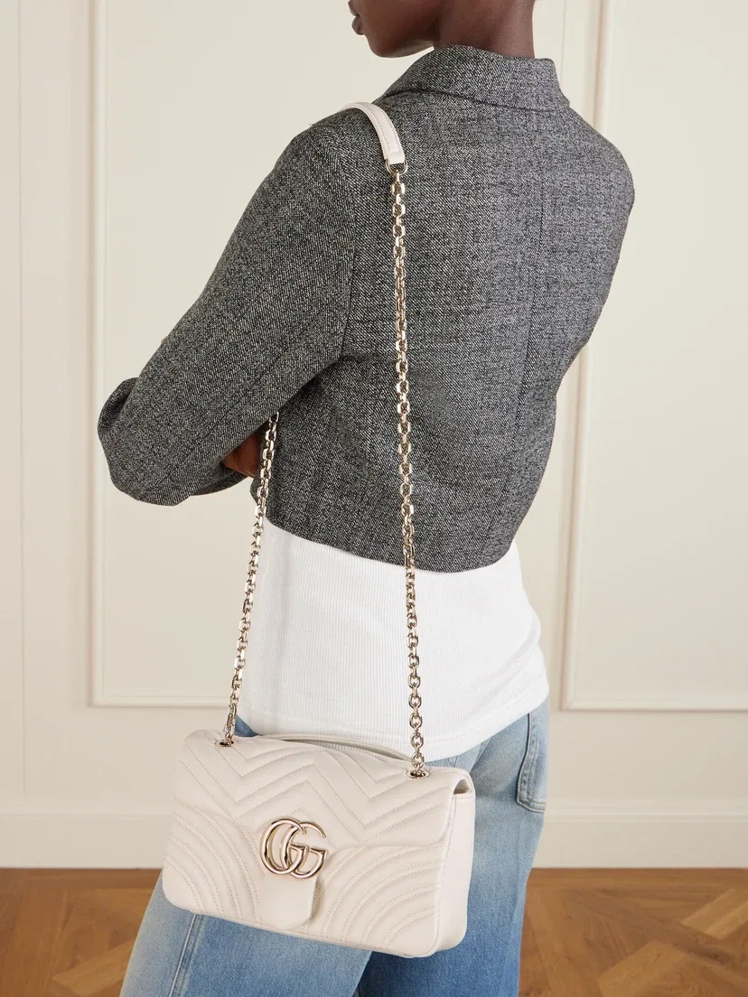 Сумка на плечо GG Marmont из стеганой кожи GUCCI, белый — фото 3