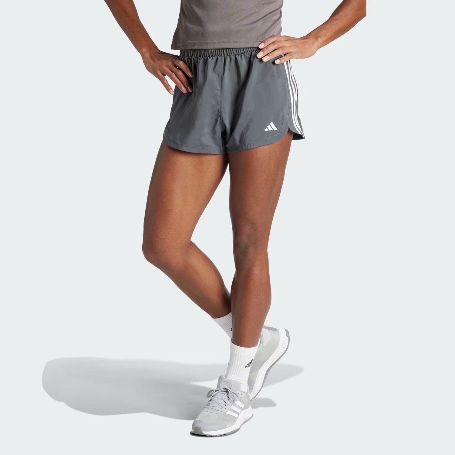 

Тканые шорты с высокой посадкой с 3 полосками Pacer Training Adidas, цвет Grey Six/White
