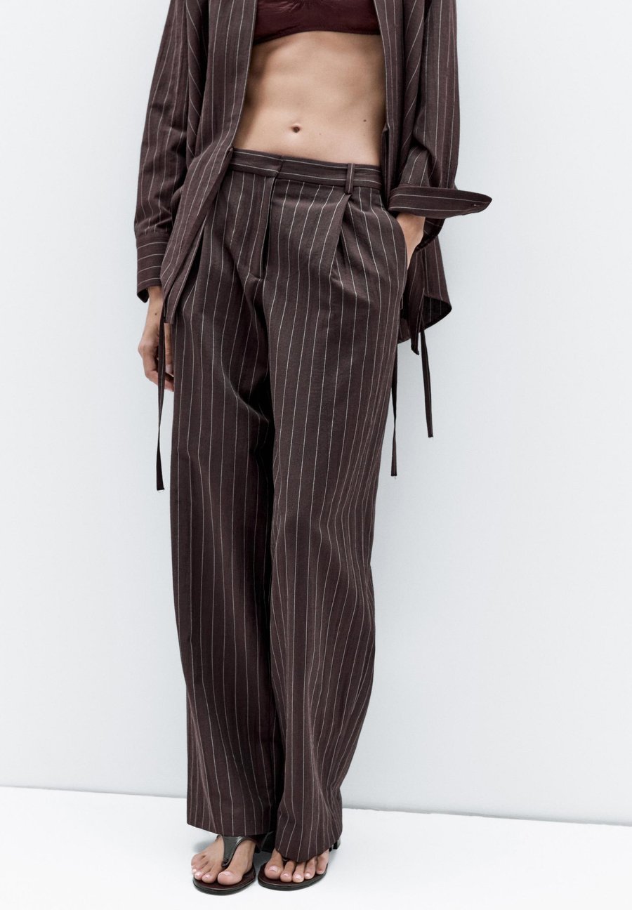 

Брюки Massimo Dutti DARTED PINSTRIPE, Brown